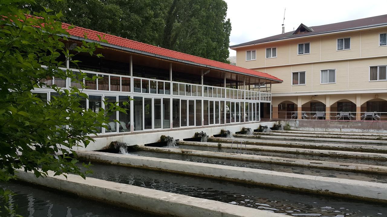 Alanlar Alabalik Ve Otel Ağlasun Buitenkant foto
