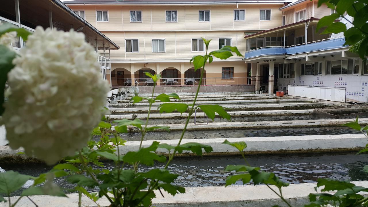 Alanlar Alabalik Ve Otel Ağlasun Buitenkant foto